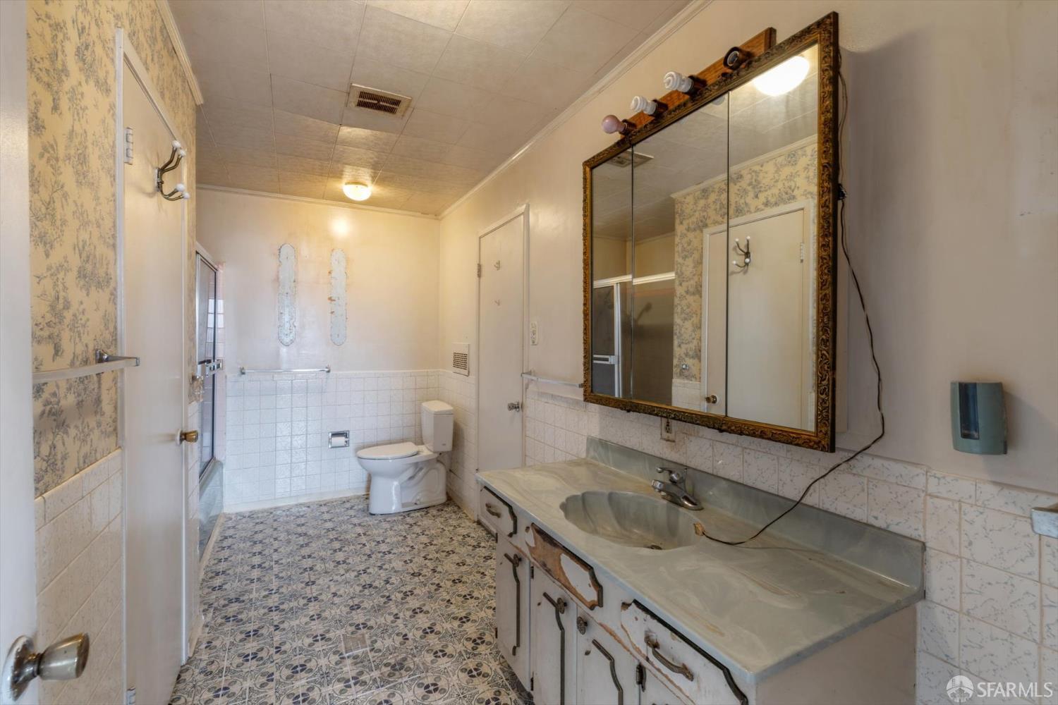 Detail Gallery Image 30 of 64 For 424 Garfield St, San Francisco,  CA 94132 - 4 Beds | 2 Baths