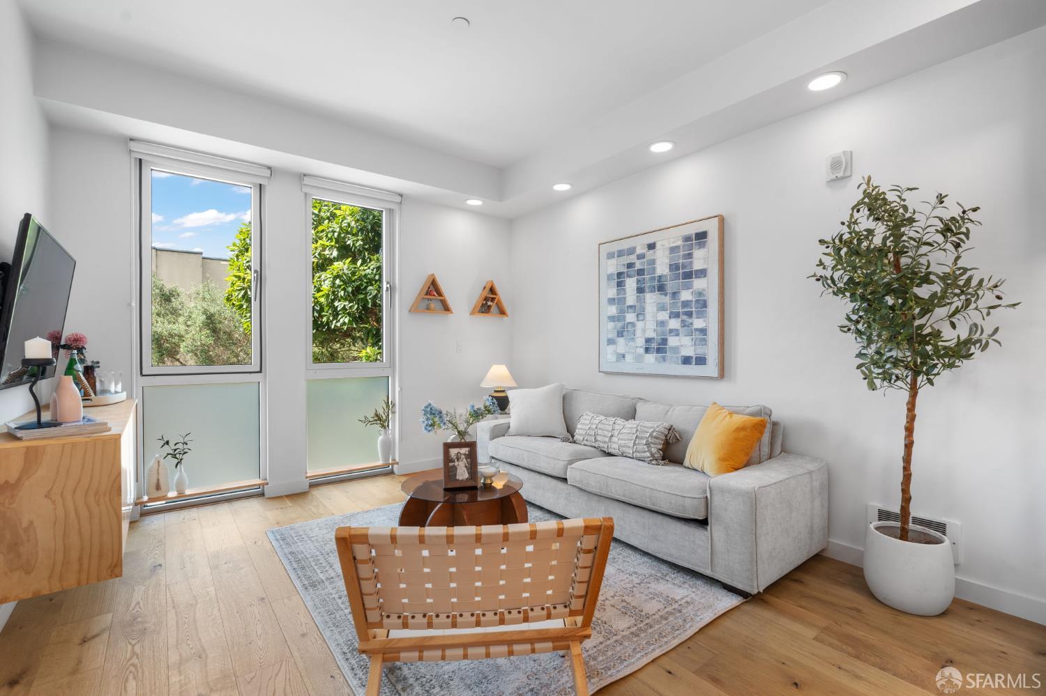 Detail Gallery Image 2 of 31 For 388 Fulton St #208,  San Francisco,  CA 94102 - 0 Beds | 1 Baths