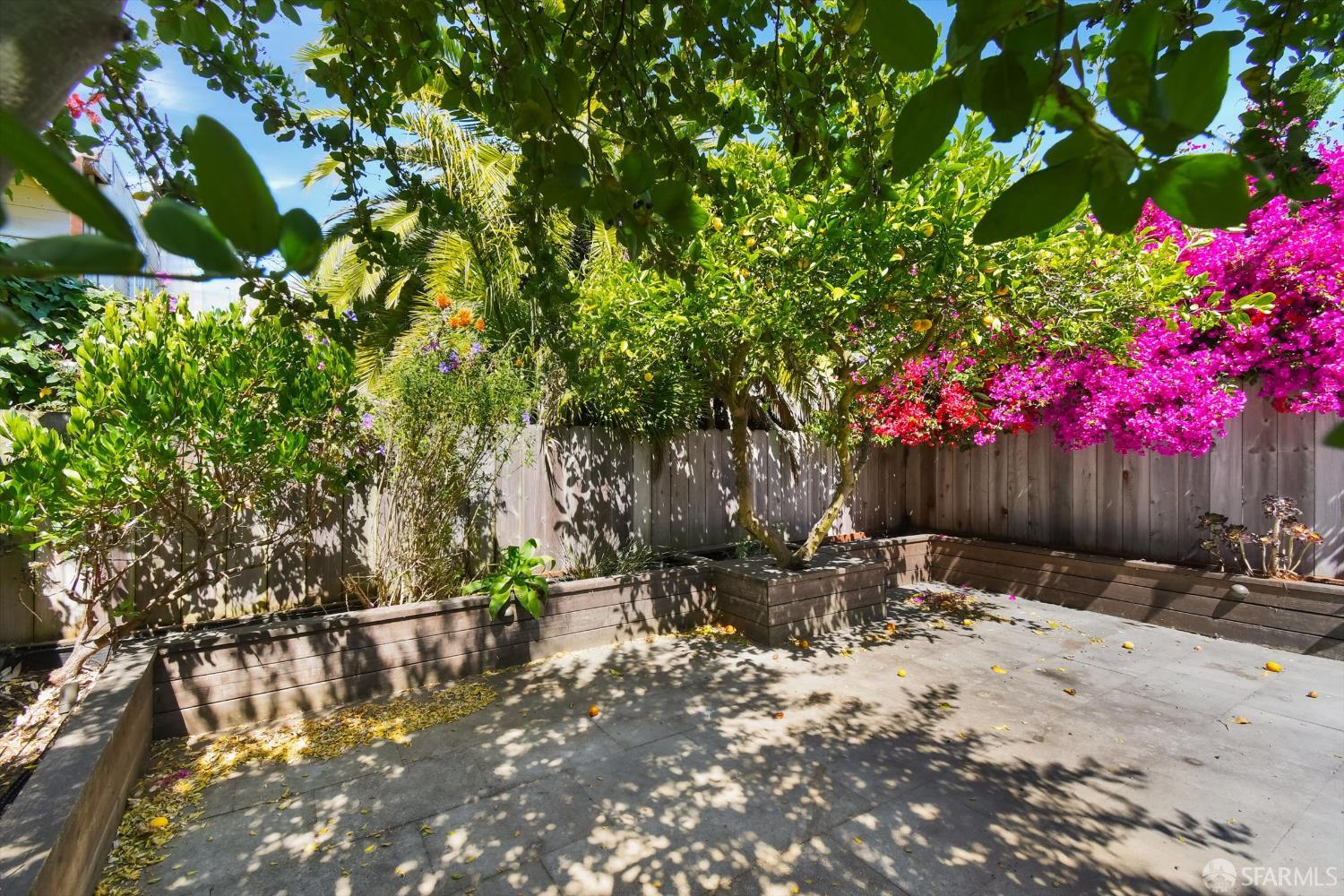 Detail Gallery Image 59 of 62 For 1258 York St, San Francisco,  CA 94110 - 3 Beds | 2/1 Baths