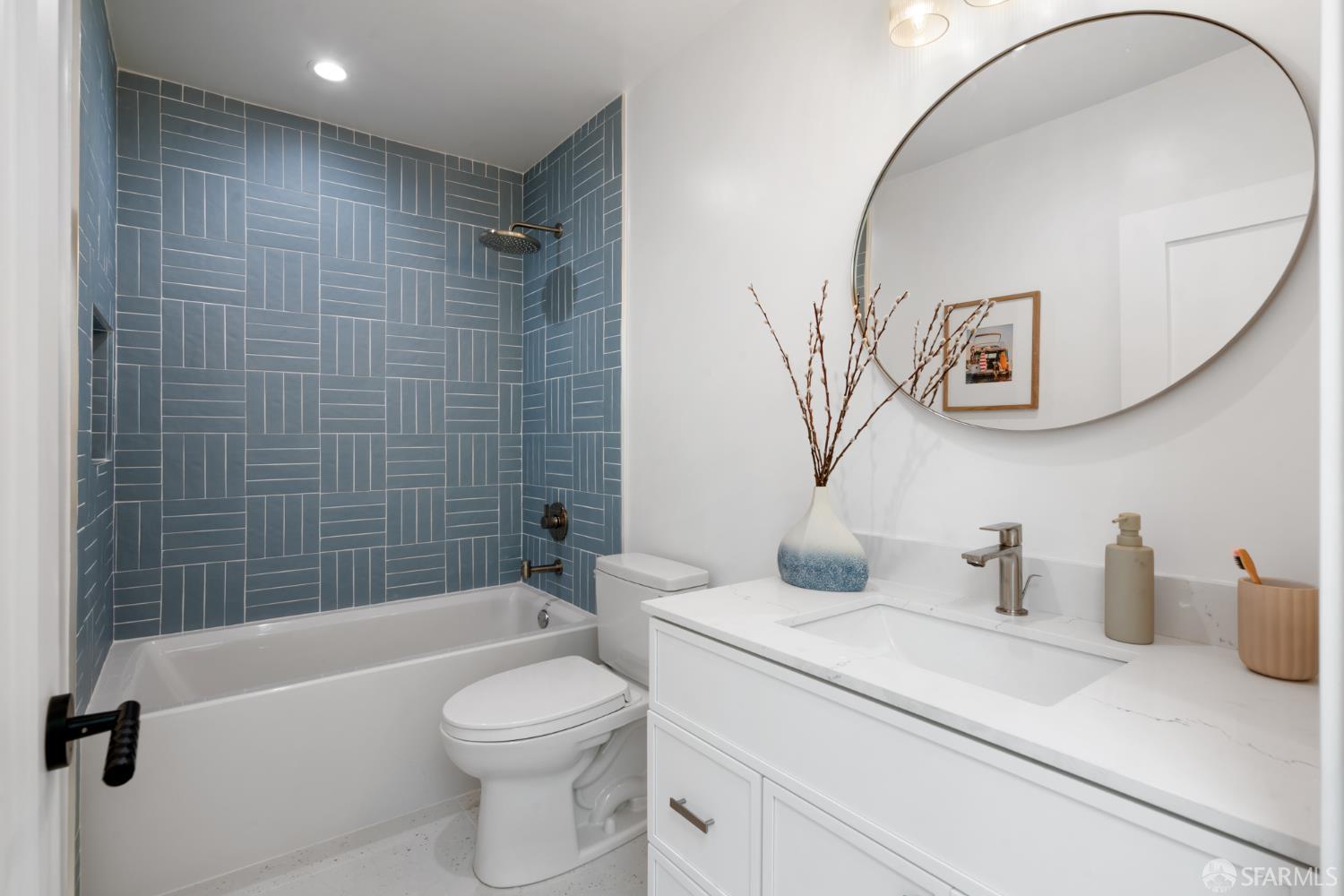 Detail Gallery Image 31 of 83 For 855 41st Ave, San Francisco,  CA 94121 - 4 Beds | 3/1 Baths