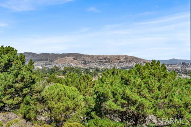 Detail Gallery Image 34 of 61 For 123 Appian Way, South San Francisco,  CA 94080 - 4 Beds | 3 Baths