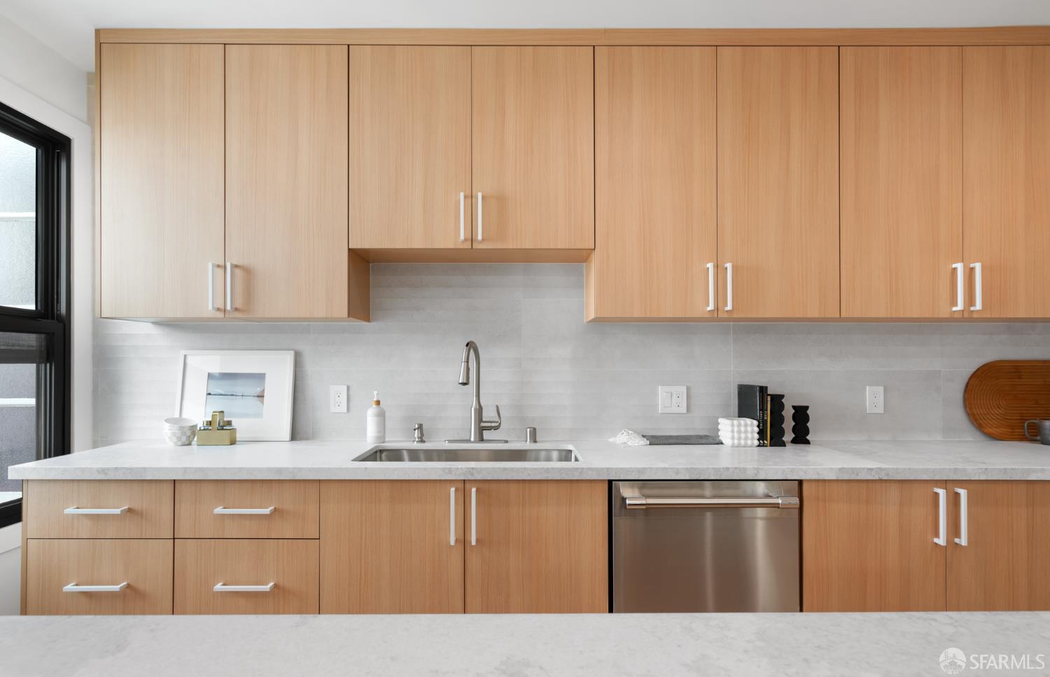 Detail Gallery Image 13 of 83 For 855 41st Ave, San Francisco,  CA 94121 - 4 Beds | 3/1 Baths