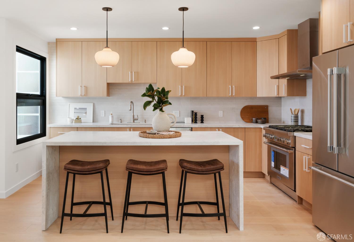 Detail Gallery Image 12 of 83 For 855 41st Ave, San Francisco,  CA 94121 - 4 Beds | 3/1 Baths