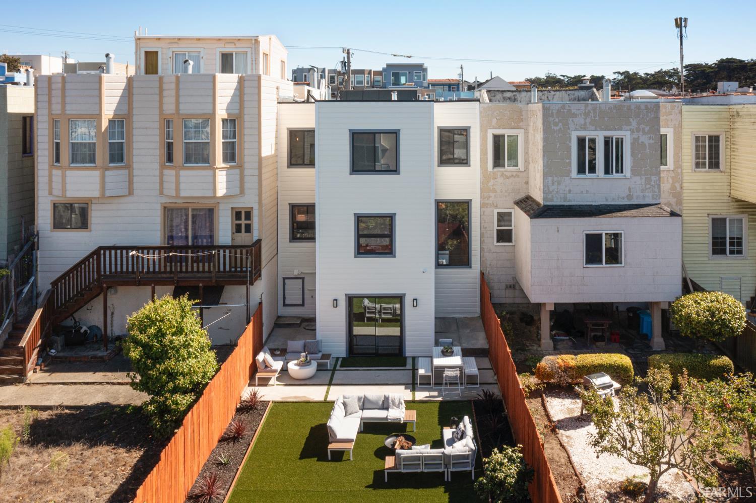 Detail Gallery Image 57 of 83 For 855 41st Ave, San Francisco,  CA 94121 - 4 Beds | 3/1 Baths