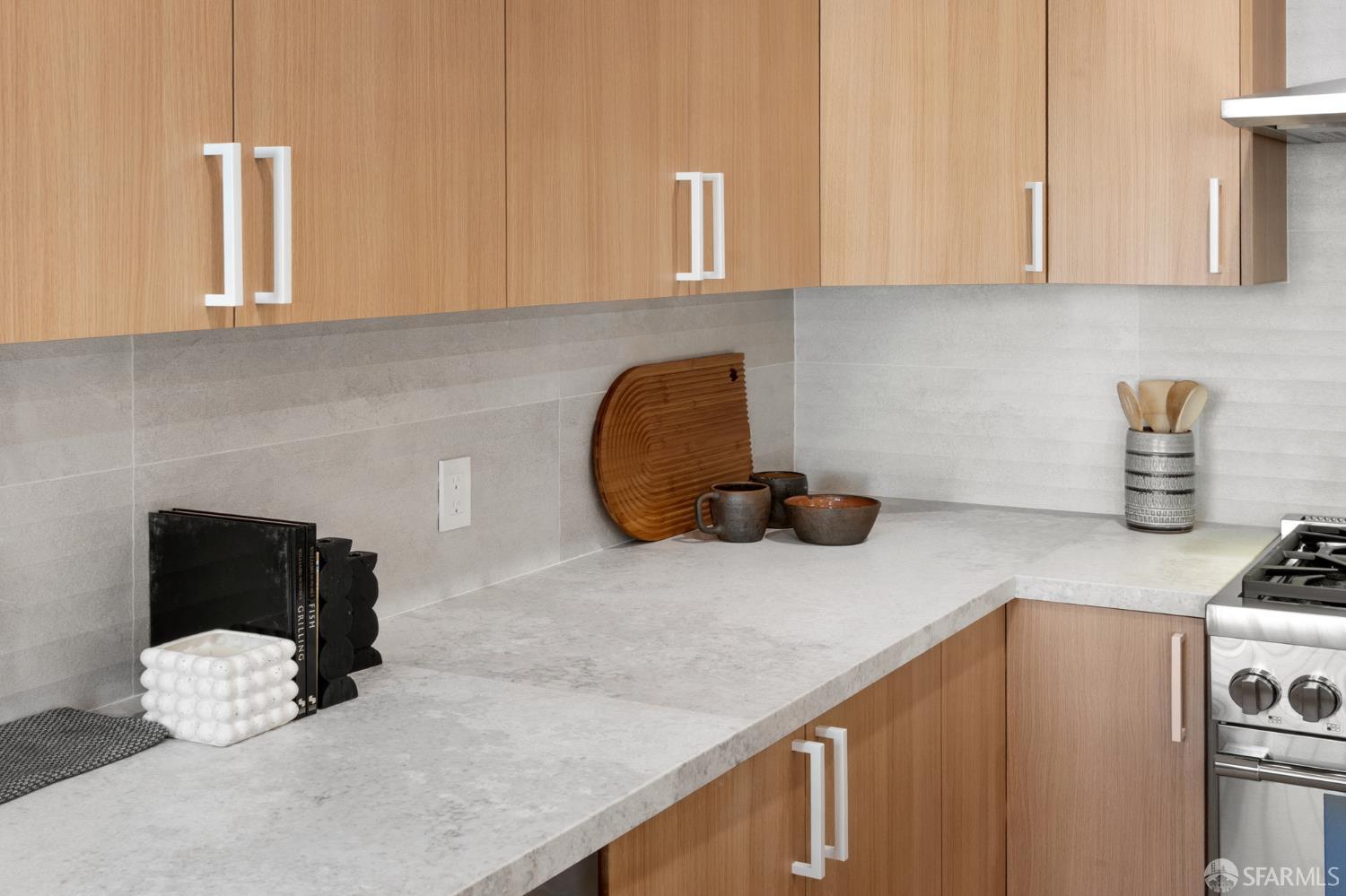 Detail Gallery Image 14 of 83 For 855 41st Ave, San Francisco,  CA 94121 - 4 Beds | 3/1 Baths