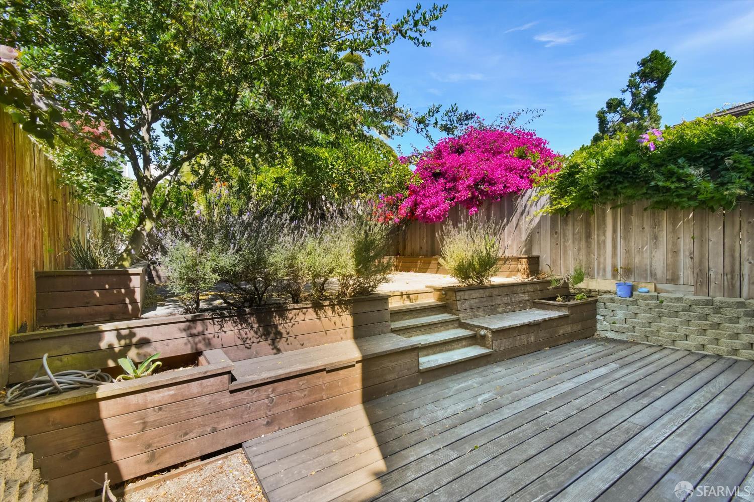 Detail Gallery Image 58 of 62 For 1258 York St, San Francisco,  CA 94110 - 3 Beds | 2/1 Baths