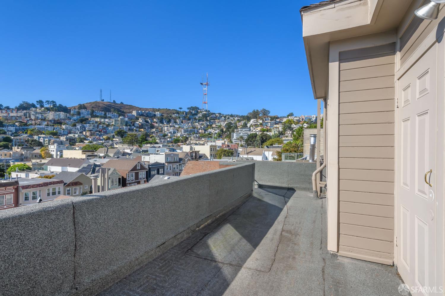 Detail Gallery Image 13 of 23 For 12 Hattie St #3,  San Francisco,  CA 94114 - 3 Beds | 3 Baths