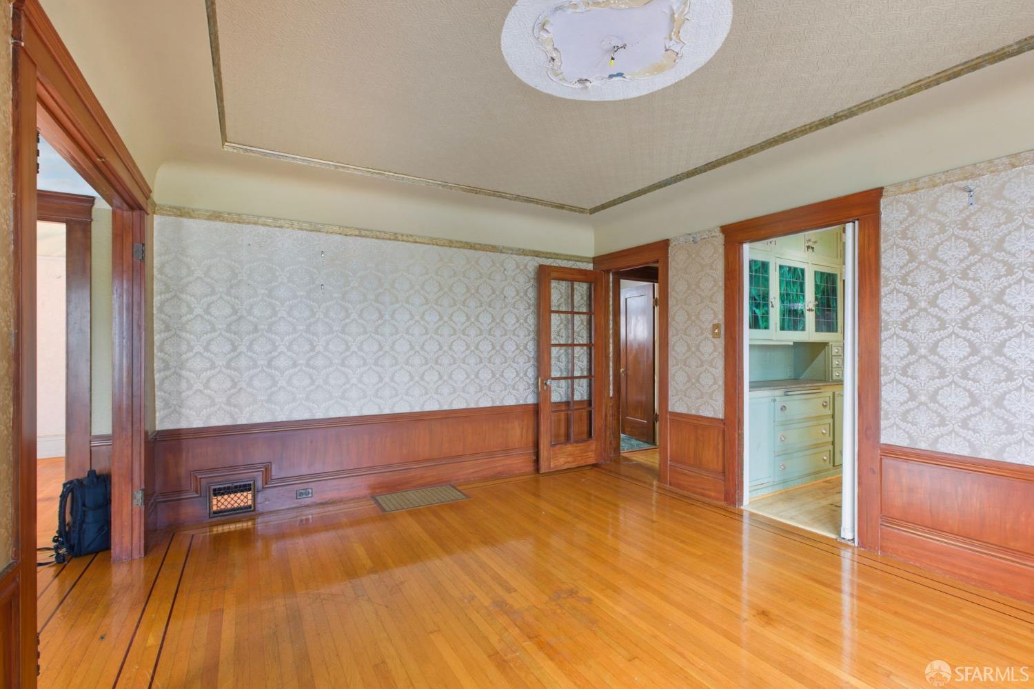 Detail Gallery Image 13 of 30 For 53 Foote Ave, San Francisco,  CA 94112 - 3 Beds | 1 Baths