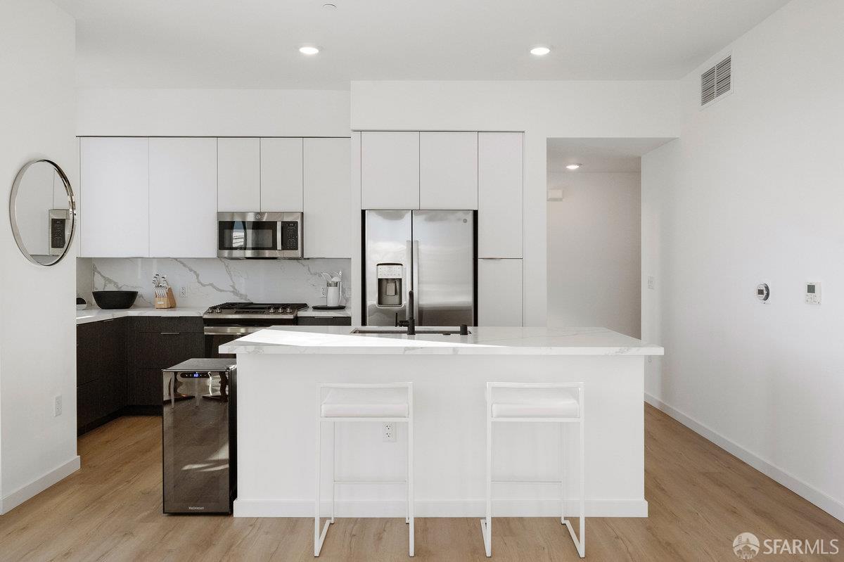 Detail Gallery Image 15 of 57 For 52 Kirkwood Ave #426,  San Francisco,  CA 94124 - 2 Beds | 2 Baths