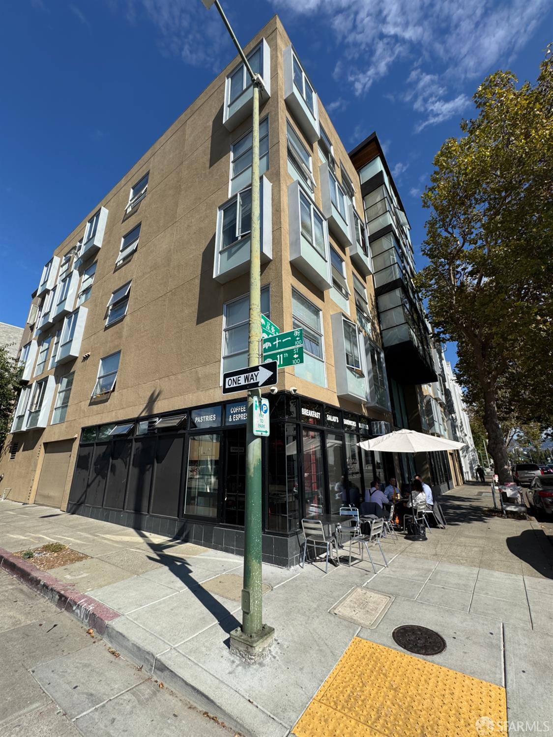 Detail Gallery Image 11 of 17 For 1109 Oak St, Oakland,  CA 94607 - – Beds | – Baths