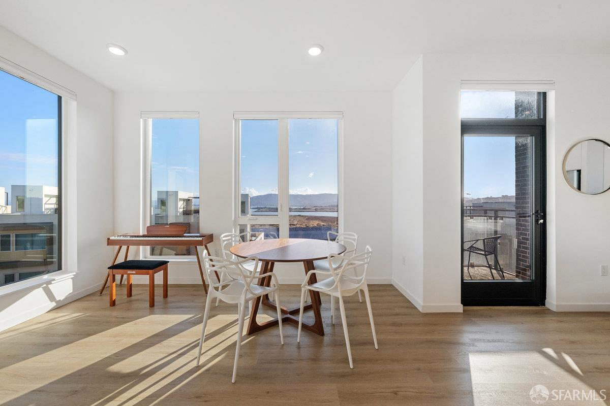 Detail Gallery Image 5 of 57 For 52 Kirkwood Ave #426,  San Francisco,  CA 94124 - 2 Beds | 2 Baths