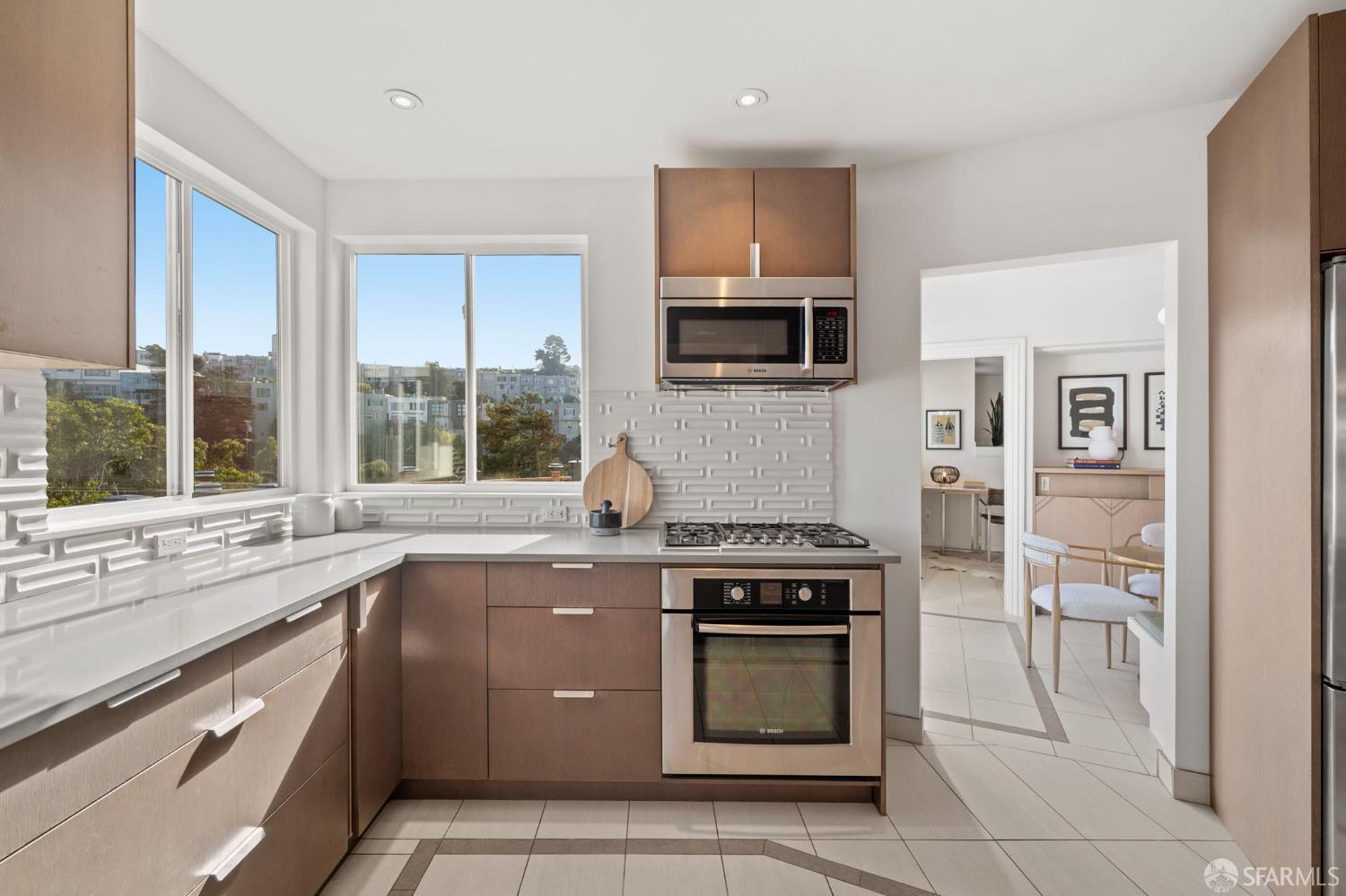 Detail Gallery Image 16 of 81 For 11 Encline Ct, San Francisco,  CA 94127 - 3 Beds | 3/1 Baths