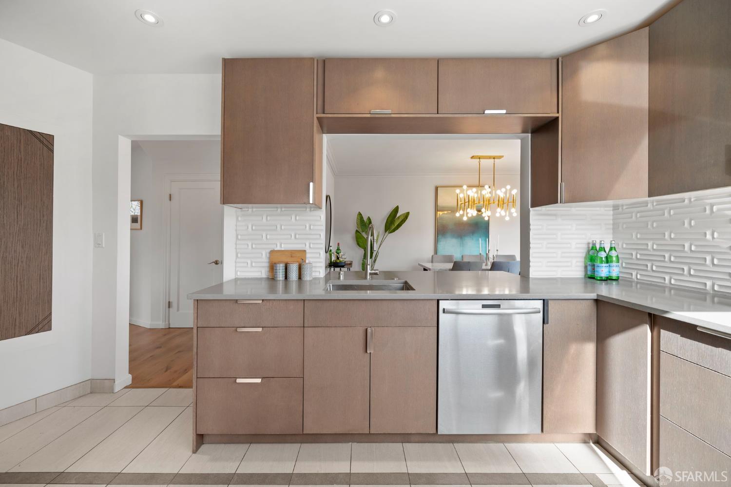 Detail Gallery Image 20 of 81 For 11 Encline Ct, San Francisco,  CA 94127 - 3 Beds | 3/1 Baths