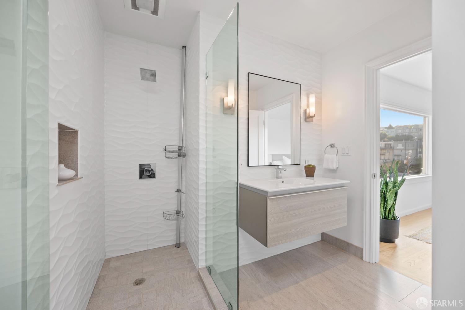 Detail Gallery Image 58 of 81 For 11 Encline Ct, San Francisco,  CA 94127 - 3 Beds | 3/1 Baths