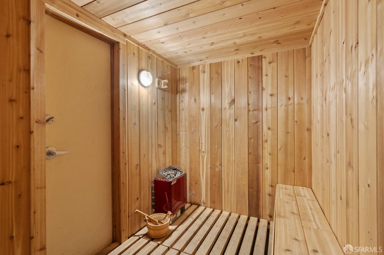 Detail Gallery Image 24 of 26 For 5319 Ridgeview Cir #10,  El Sobrante,  CA 94803 - 2 Beds | 1 Baths