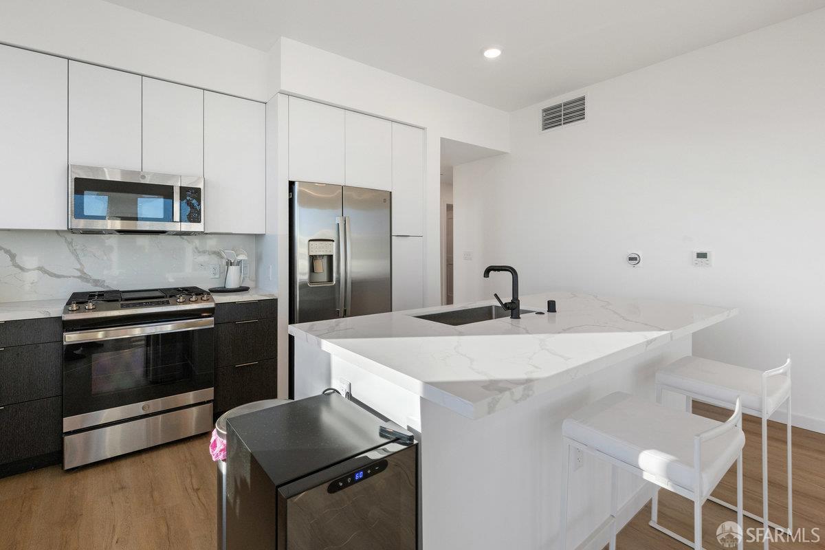 Detail Gallery Image 21 of 57 For 52 Kirkwood Ave #426,  San Francisco,  CA 94124 - 2 Beds | 2 Baths