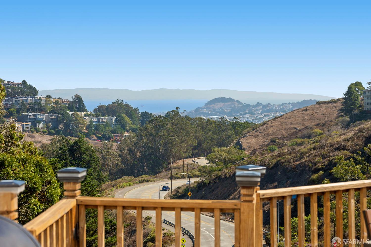 Detail Gallery Image 26 of 81 For 11 Encline Ct, San Francisco,  CA 94127 - 3 Beds | 3/1 Baths