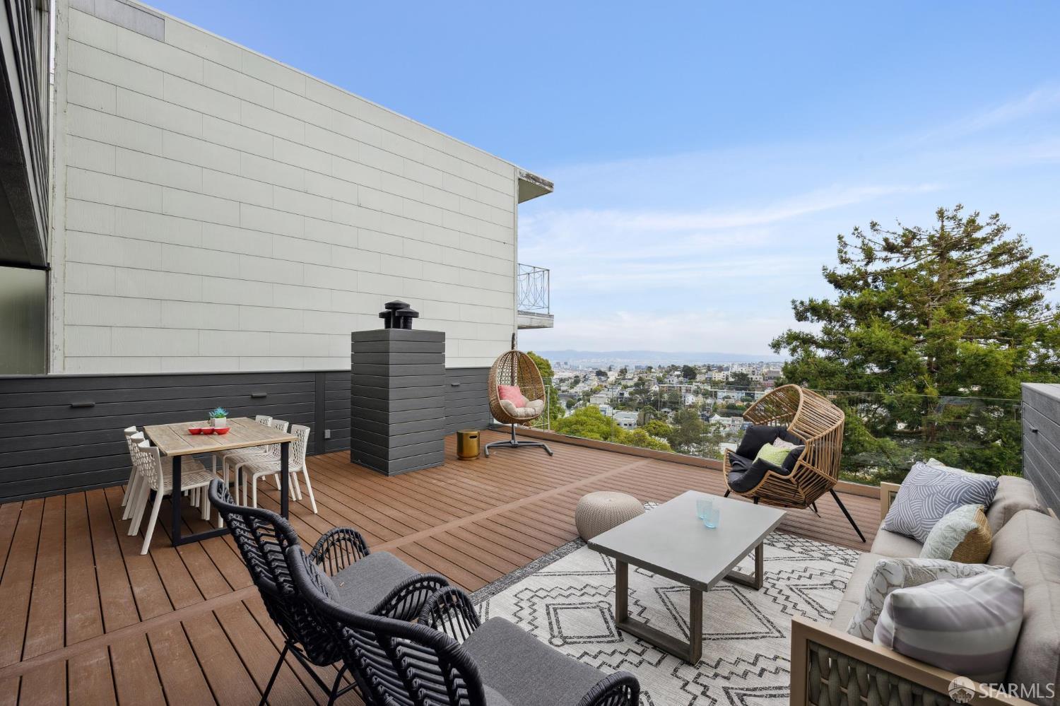 Detail Gallery Image 18 of 40 For 3711 Market St #2,  San Francisco,  CA 94131 - 2 Beds | 1 Baths
