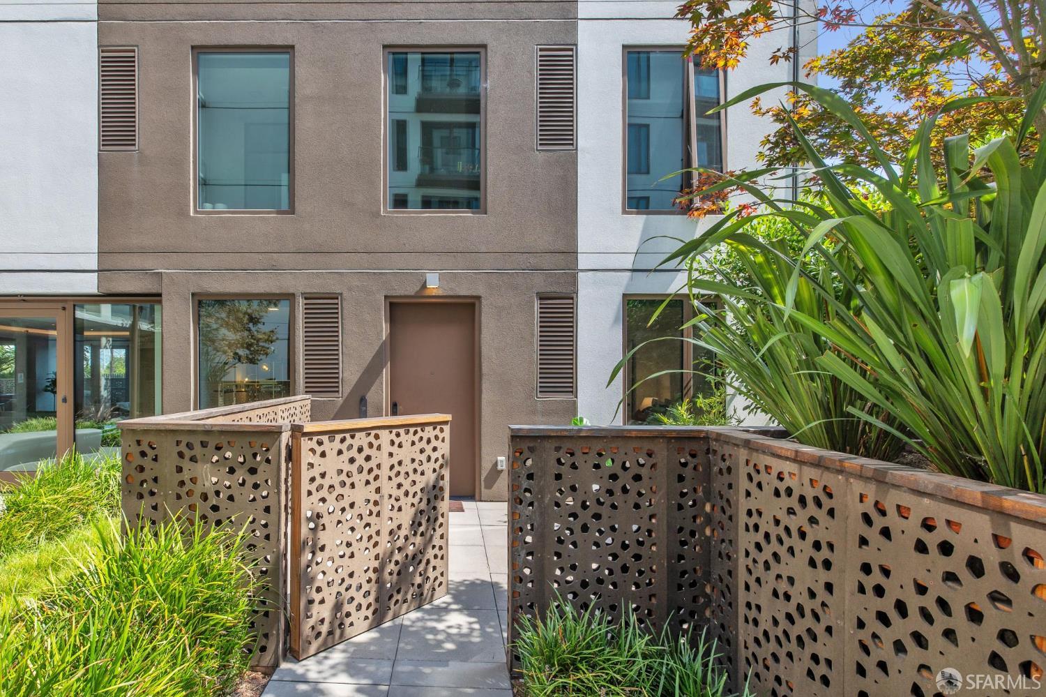 Photo #18: 425080151 Listing: Photo #18