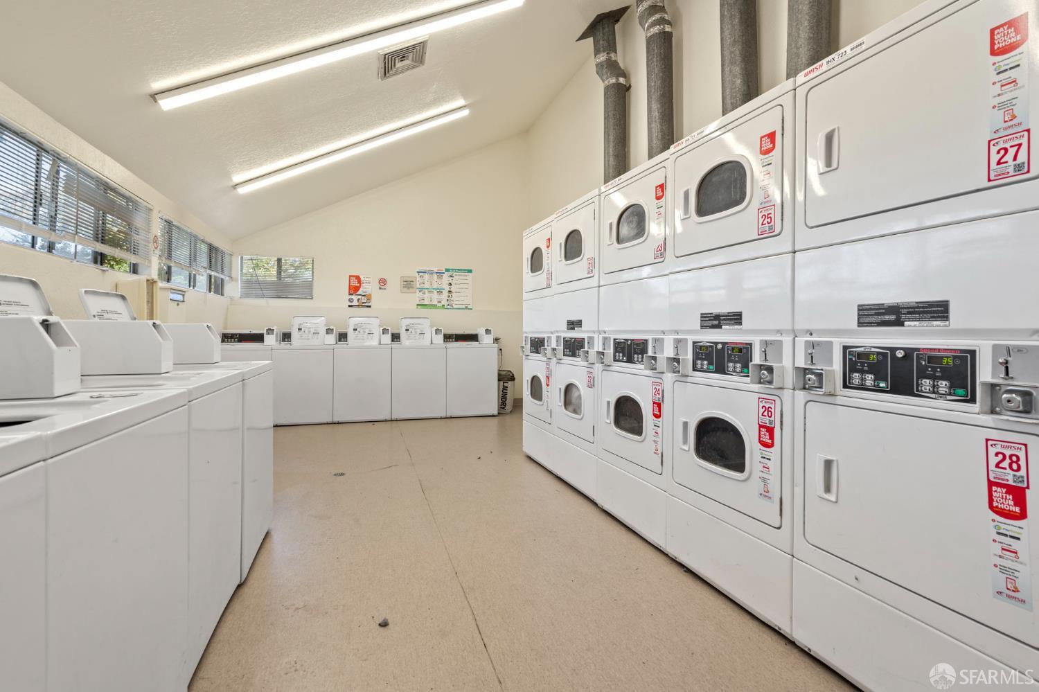 Detail Gallery Image 25 of 26 For 5319 Ridgeview Cir #10,  El Sobrante,  CA 94803 - 2 Beds | 1 Baths