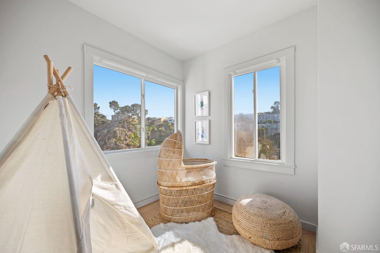 Detail Gallery Image 44 of 81 For 11 Encline Ct, San Francisco,  CA 94127 - 3 Beds | 3/1 Baths