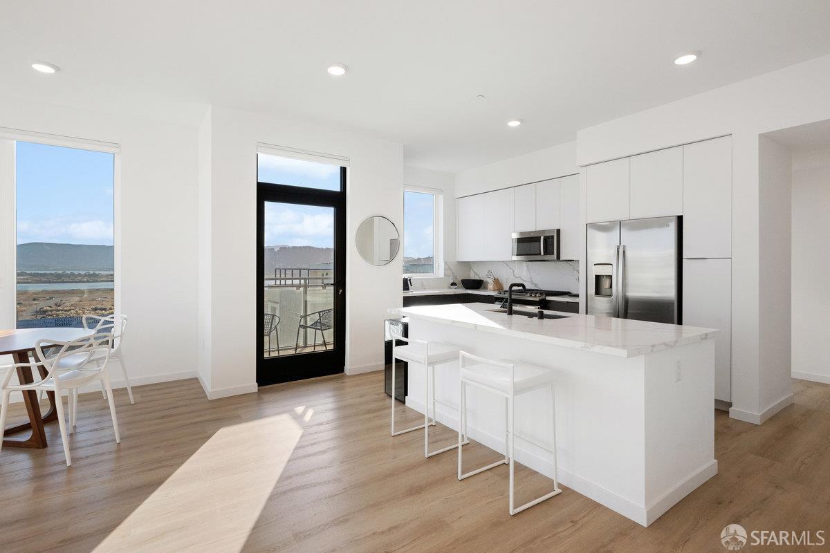 Detail Gallery Image 16 of 57 For 52 Kirkwood Ave #426,  San Francisco,  CA 94124 - 2 Beds | 2 Baths