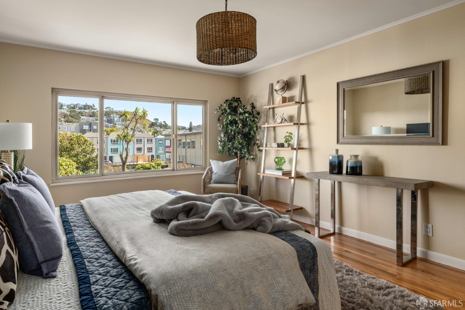 Detail Gallery Image 14 of 33 For 2114 20th Ave, San Francisco,  CA 94116 - 3 Beds | 2 Baths