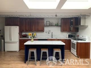 Detail Gallery Image 7 of 16 For 870 Innes Ave, San Francisco,  CA 94124 - – Beds | – Baths