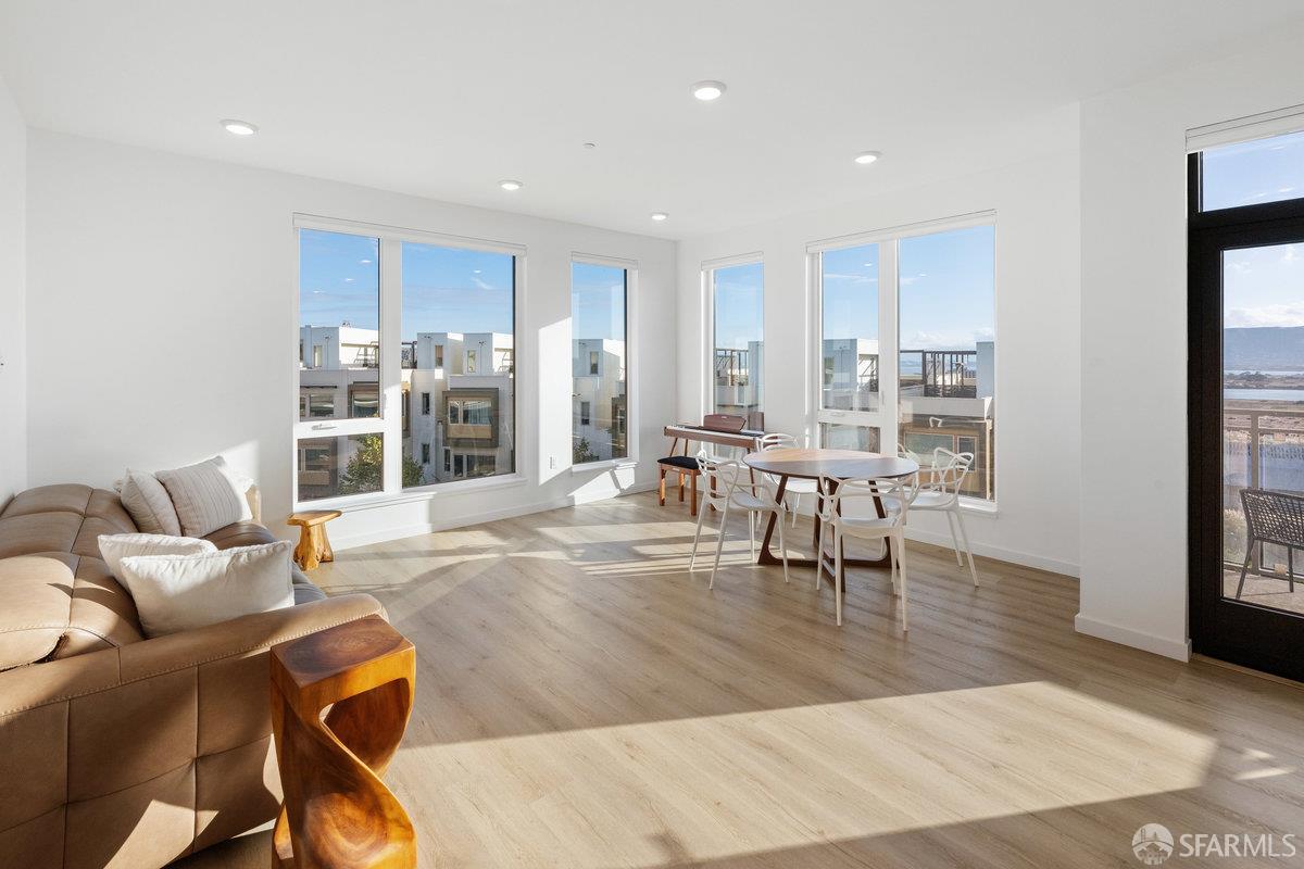 Detail Gallery Image 13 of 57 For 52 Kirkwood Ave #426,  San Francisco,  CA 94124 - 2 Beds | 2 Baths