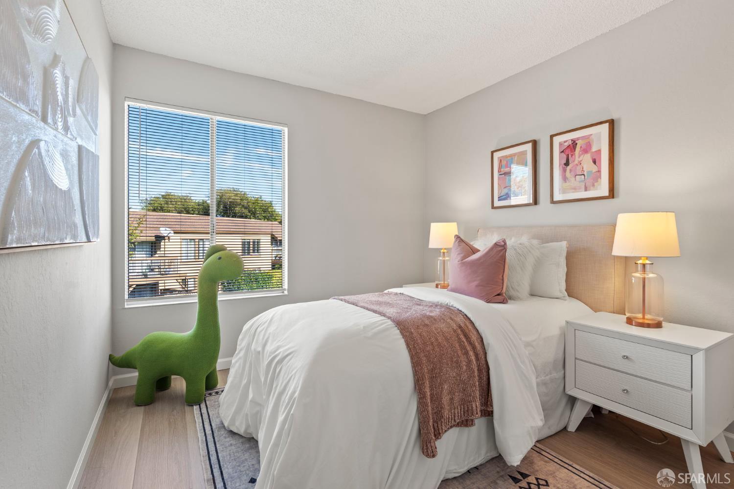 Detail Gallery Image 17 of 26 For 5319 Ridgeview Cir #10,  El Sobrante,  CA 94803 - 2 Beds | 1 Baths