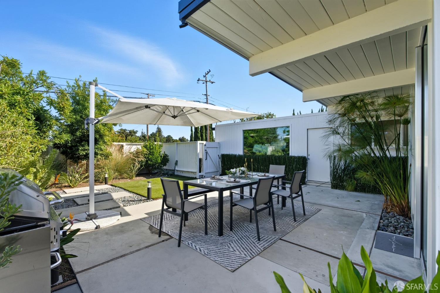 Detail Gallery Image 5 of 36 For 915 S Tantau Ave, Cupertino,  CA 95014 - 4 Beds | 2 Baths