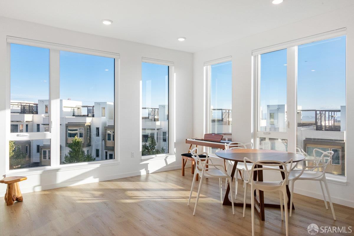 Detail Gallery Image 9 of 57 For 52 Kirkwood Ave #426,  San Francisco,  CA 94124 - 2 Beds | 2 Baths