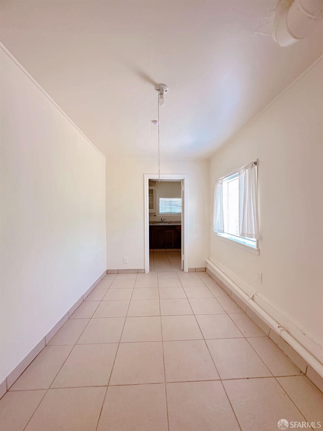 Detail Gallery Image 8 of 32 For 322 Commercial Ave, South San Francisco,  CA 94080 - 3 Beds | 1/1 Baths