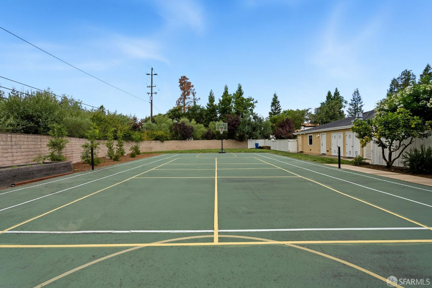 Detail Gallery Image 44 of 51 For 2 Callado Way, Atherton,  CA 94027 - 5 Beds | 4/1 Baths