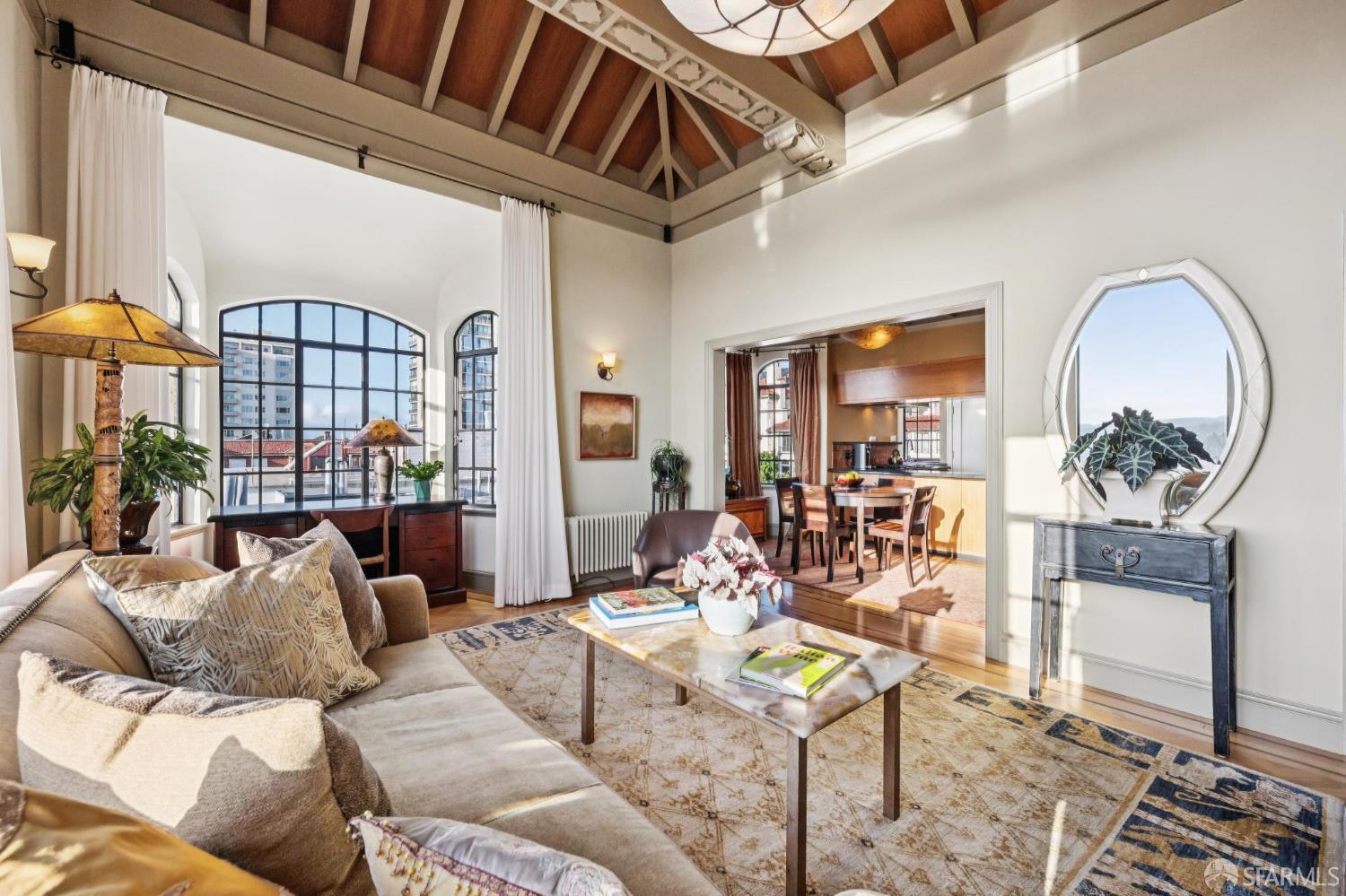 Photo #4: 425079283 Listing 
