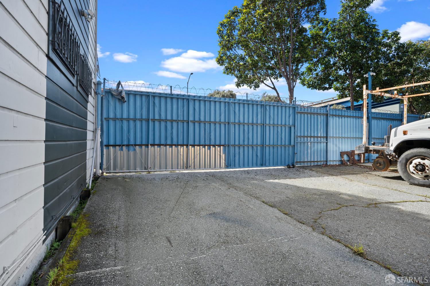 Detail Gallery Image 30 of 32 For 575 10th St, San Francisco,  CA 94103 - – Beds | – Baths