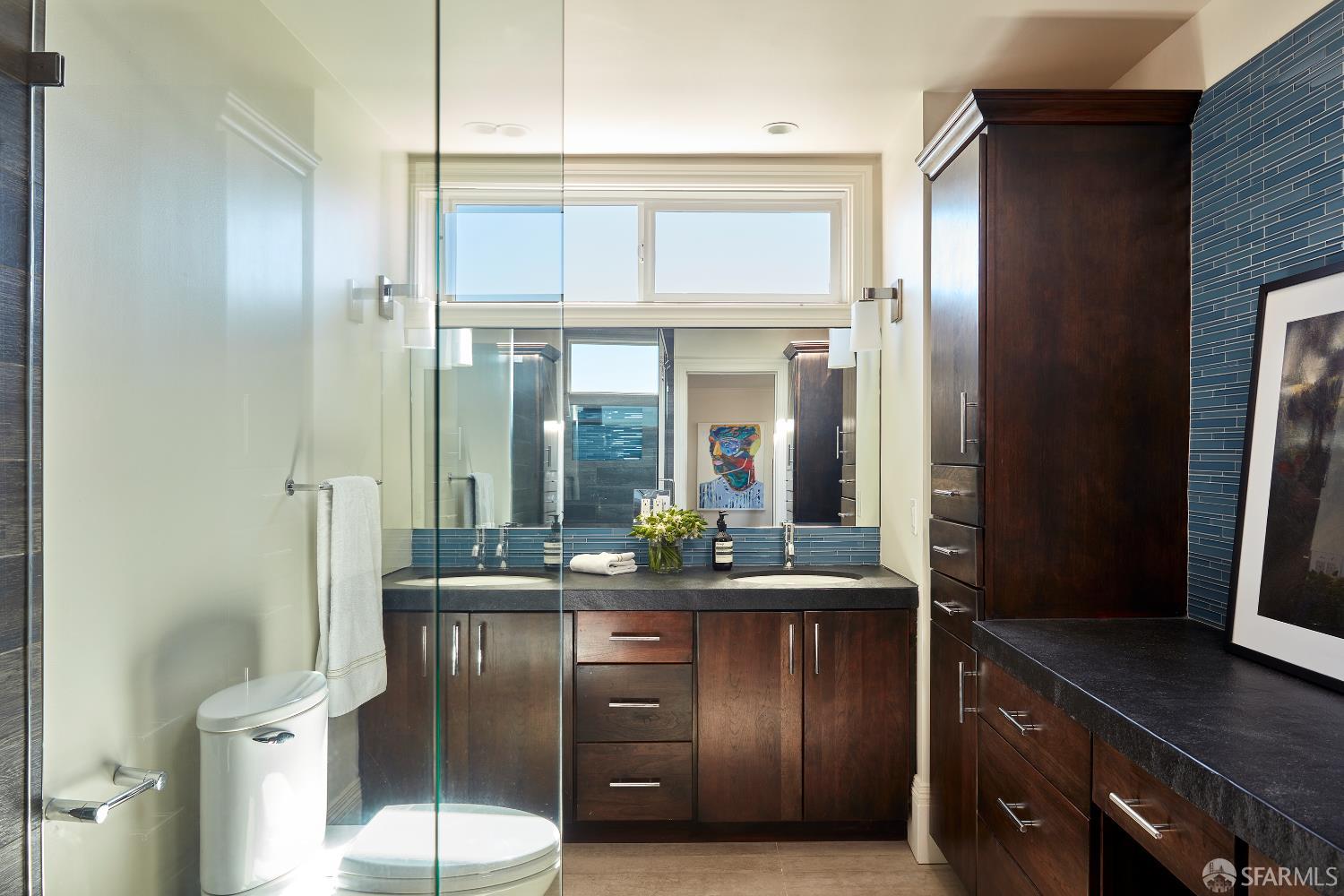 Detail Gallery Image 17 of 26 For 785 Oak St, San Francisco,  CA 94117 - 4 Beds | 3 Baths