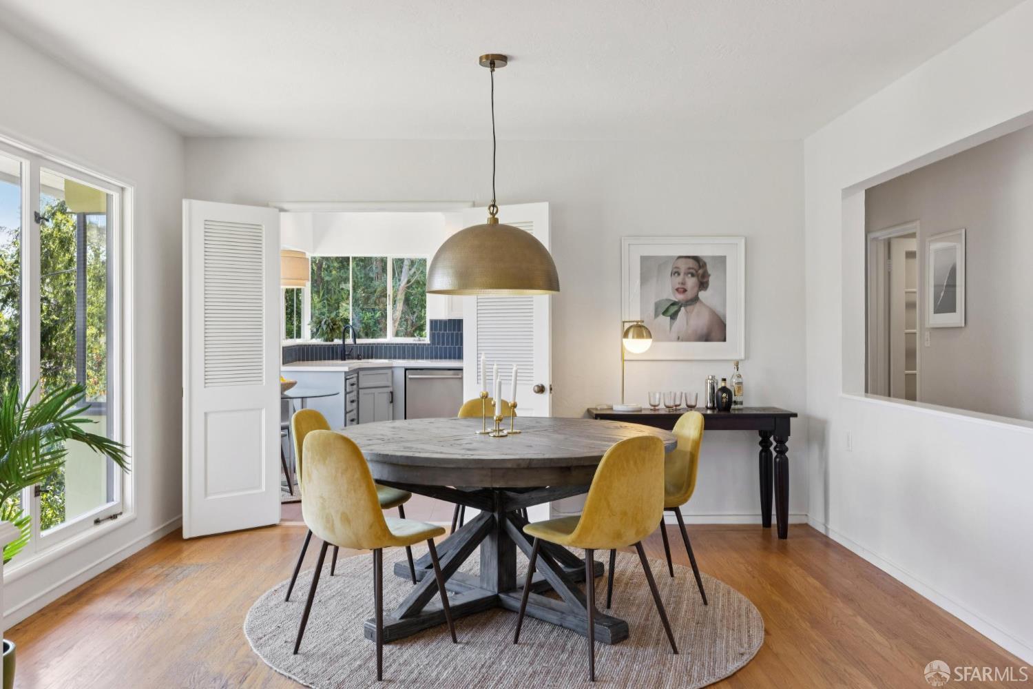 Detail Gallery Image 16 of 61 For 5969 Bruns Ct, Oakland,  CA 94611 - 3 Beds | 2 Baths