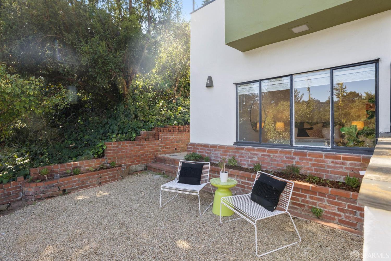 Detail Gallery Image 47 of 61 For 5969 Bruns Ct, Oakland,  CA 94611 - 3 Beds | 2 Baths