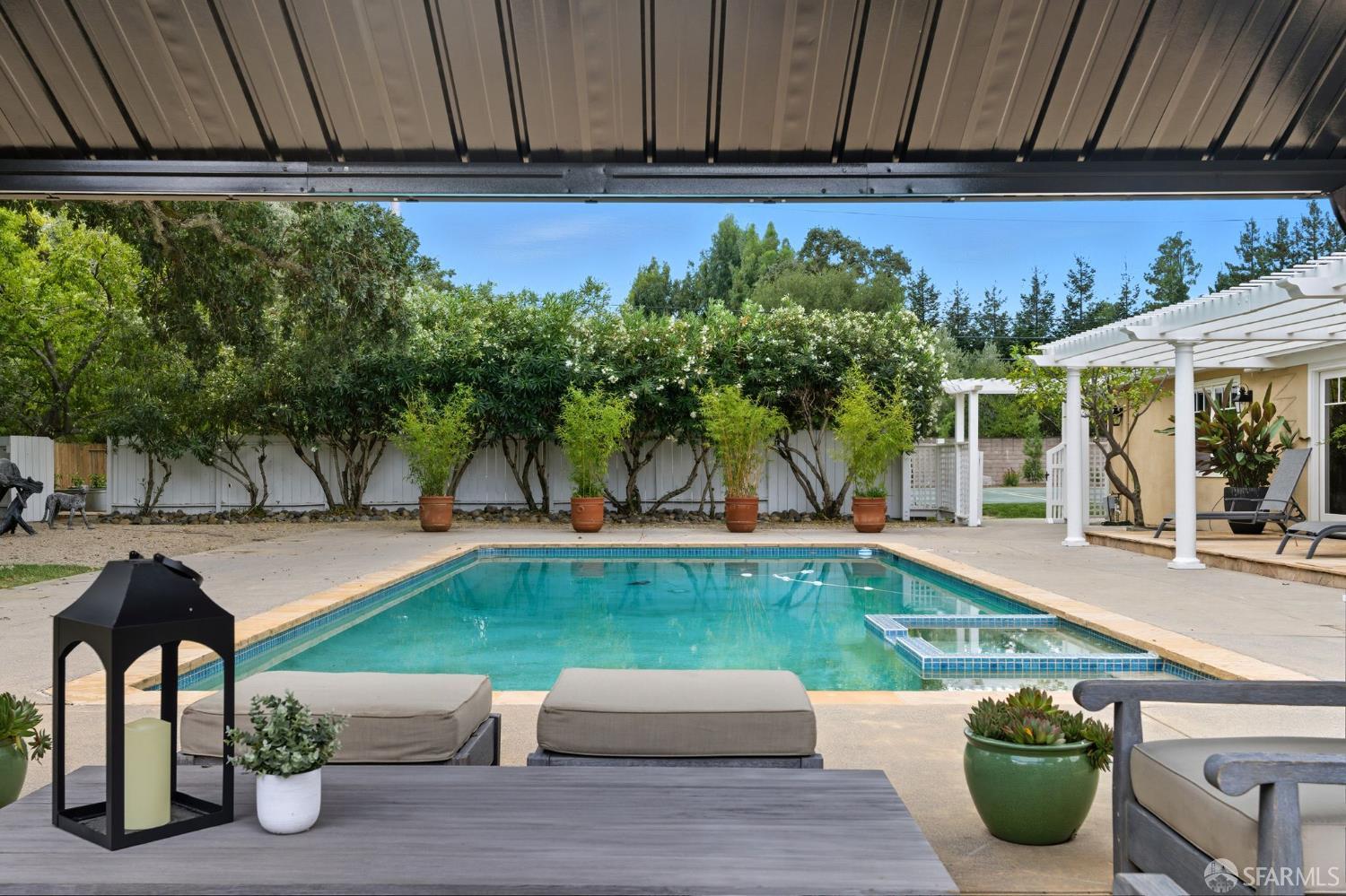 Detail Gallery Image 41 of 51 For 2 Callado Way, Atherton,  CA 94027 - 5 Beds | 4/1 Baths