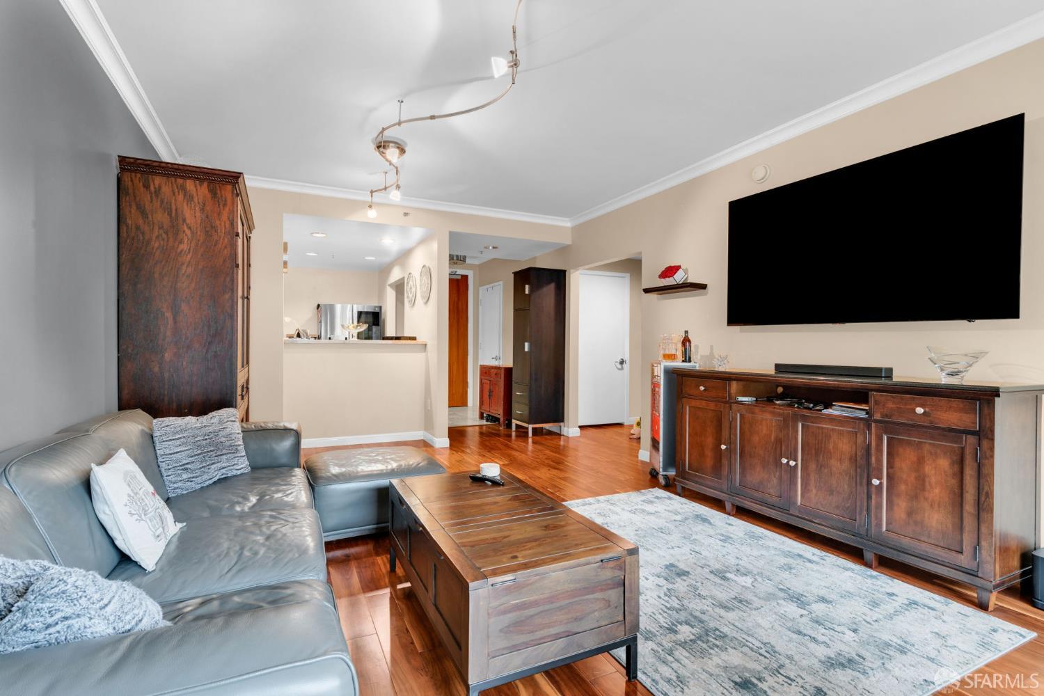 Detail Gallery Image 5 of 40 For 1 Mandalay Pl #908,  South San Francisco,  CA 94080 - 1 Beds | 1 Baths