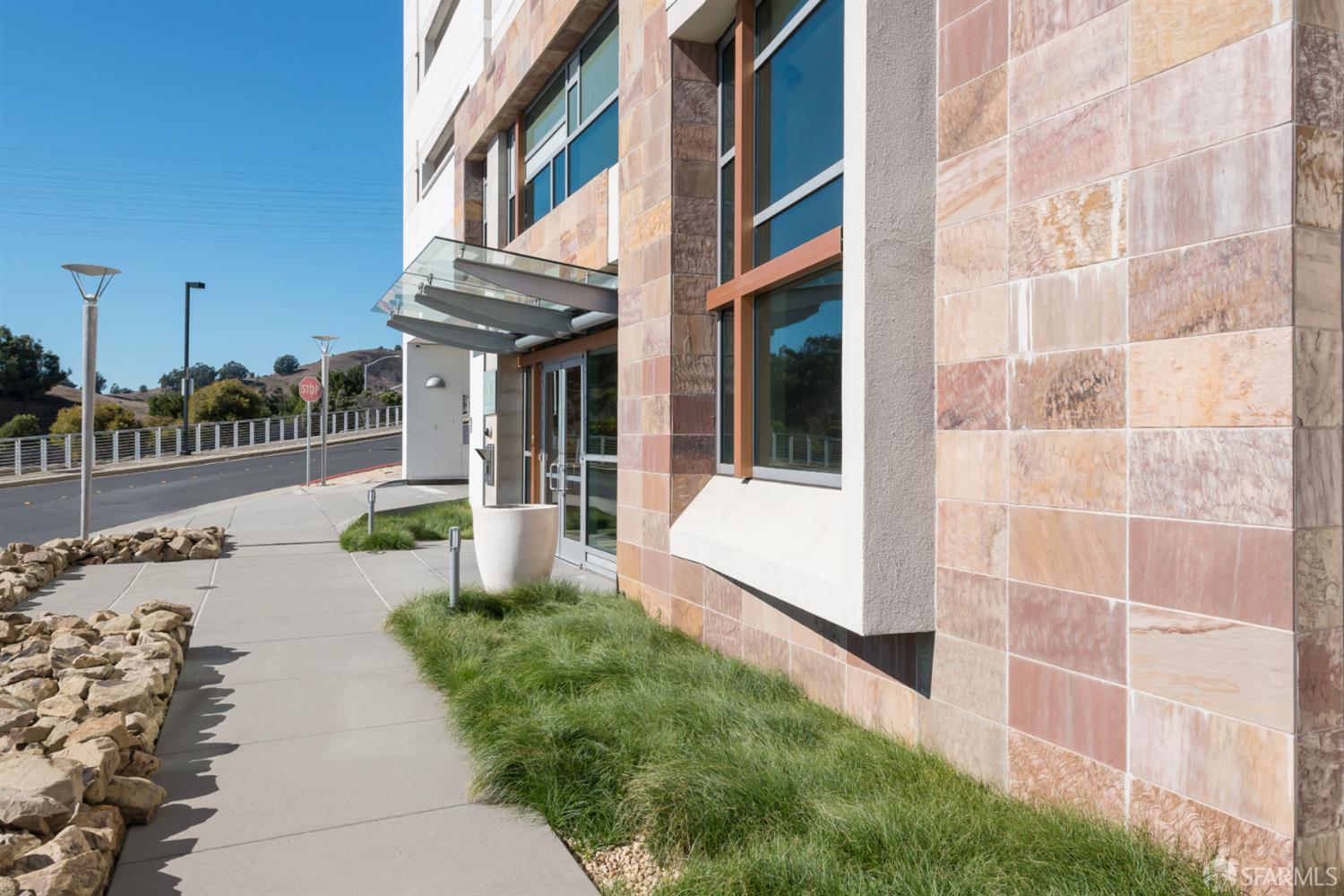 Detail Gallery Image 38 of 40 For 1 Mandalay Pl #908,  South San Francisco,  CA 94080 - 1 Beds | 1 Baths