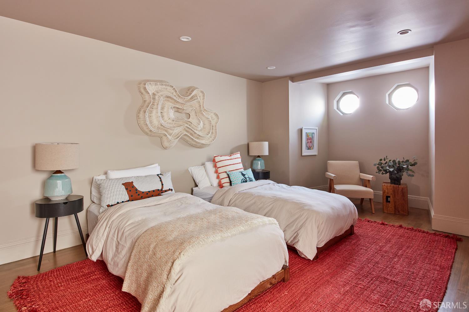 Detail Gallery Image 21 of 26 For 785 Oak St, San Francisco,  CA 94117 - 4 Beds | 3 Baths