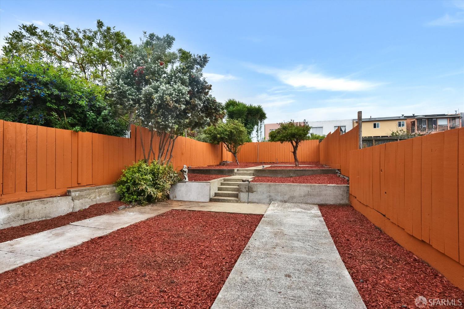 Detail Gallery Image 6 of 33 For 19 Willits St, Daly City,  CA 94014 - 2 Beds | 2 Baths