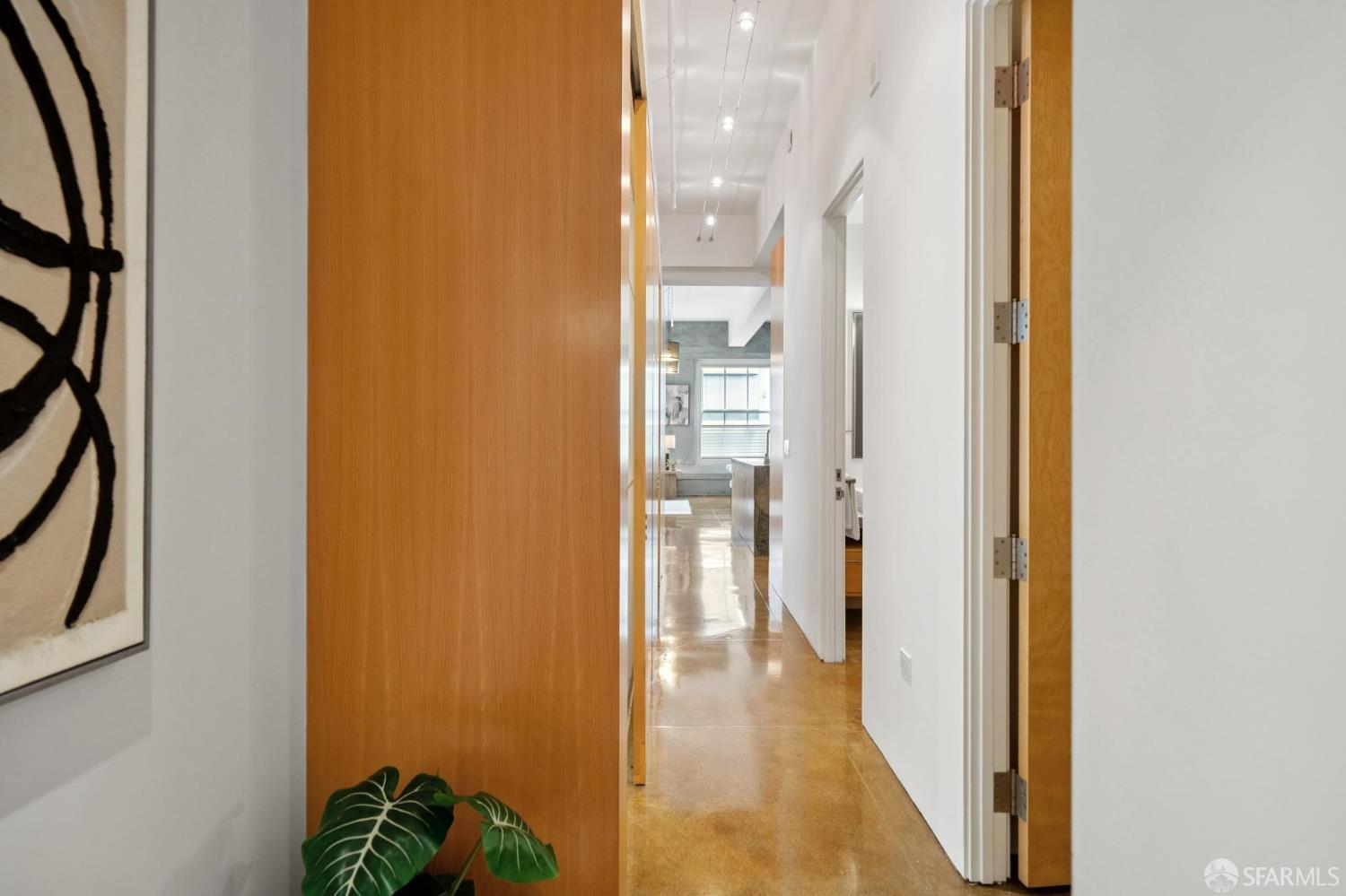 Photo #6: 425080432 Listing 