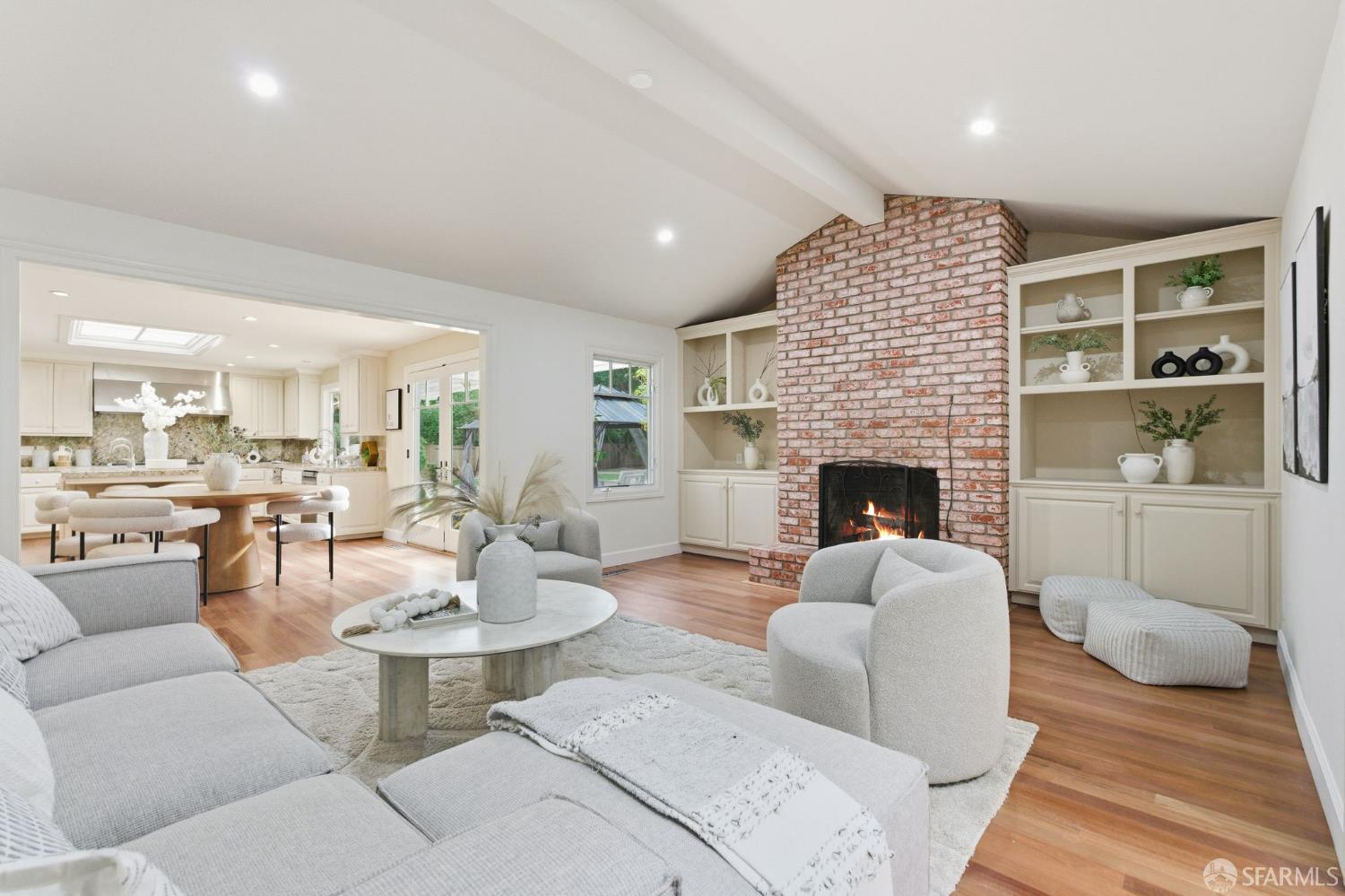 Detail Gallery Image 22 of 51 For 2 Callado Way, Atherton,  CA 94027 - 5 Beds | 4/1 Baths