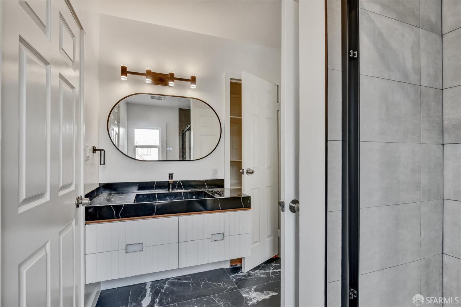 Detail Gallery Image 4 of 33 For 19 Willits St, Daly City,  CA 94014 - 2 Beds | 2 Baths