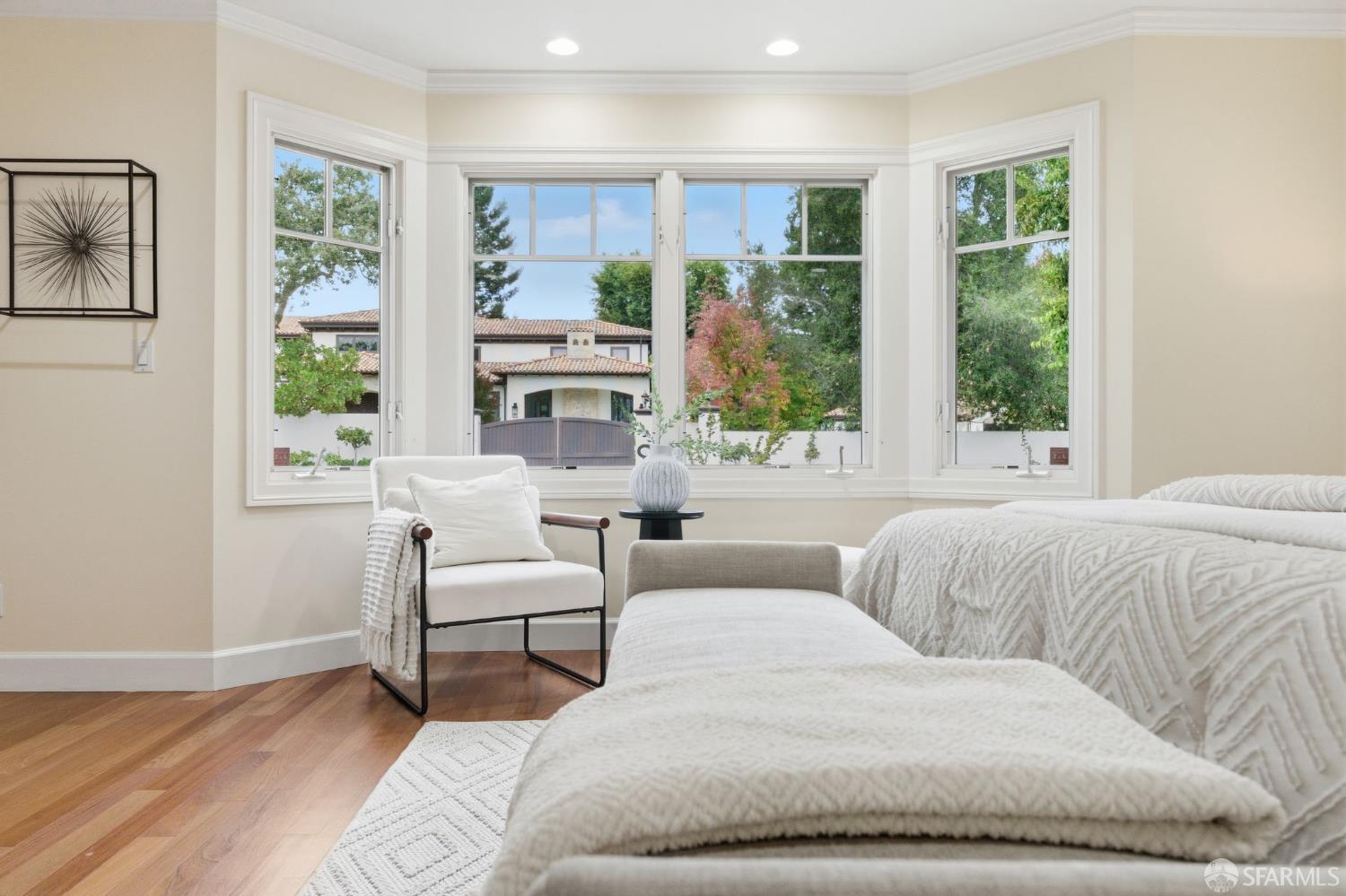 Detail Gallery Image 34 of 51 For 2 Callado Way, Atherton,  CA 94027 - 5 Beds | 4/1 Baths