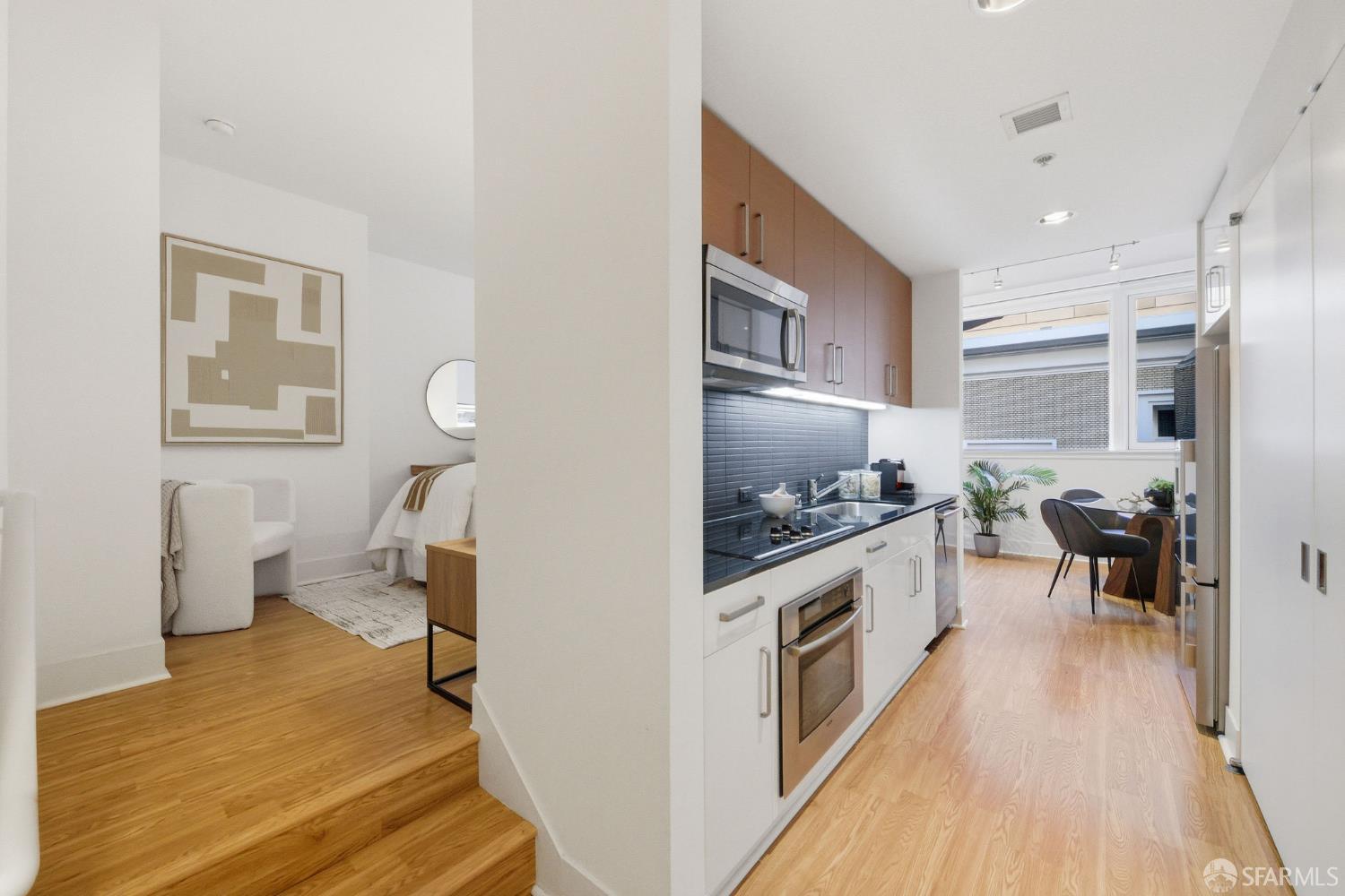 Photo #10: 425080596 Listing: Photo #10