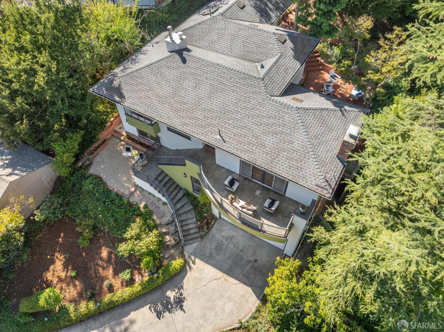 Detail Gallery Image 59 of 61 For 5969 Bruns Ct, Oakland,  CA 94611 - 3 Beds | 2 Baths